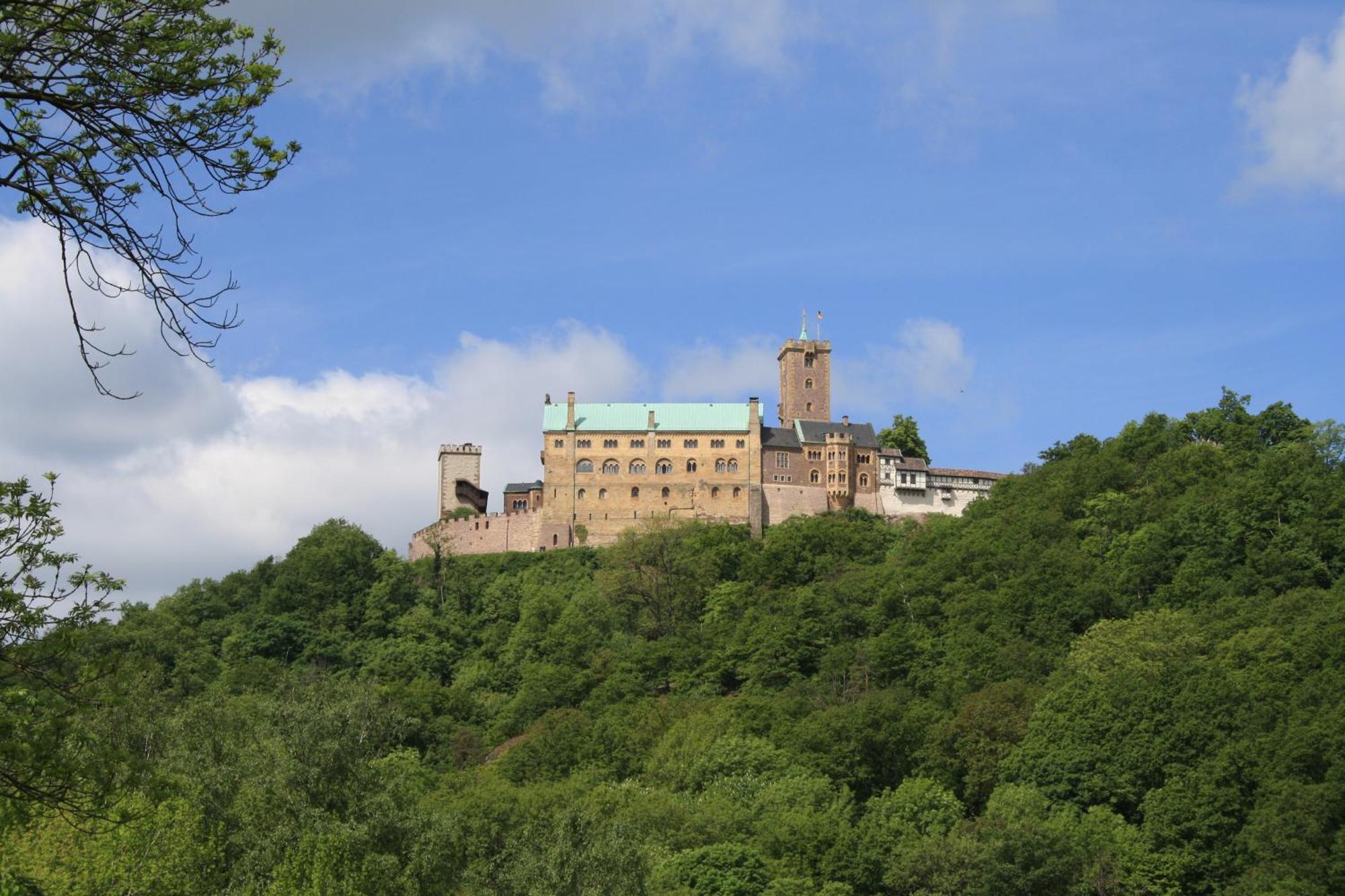 Haus Eveline - Ferienwohnungen Unterhalb Der Wartburg - Айзенах Екстериор снимка
